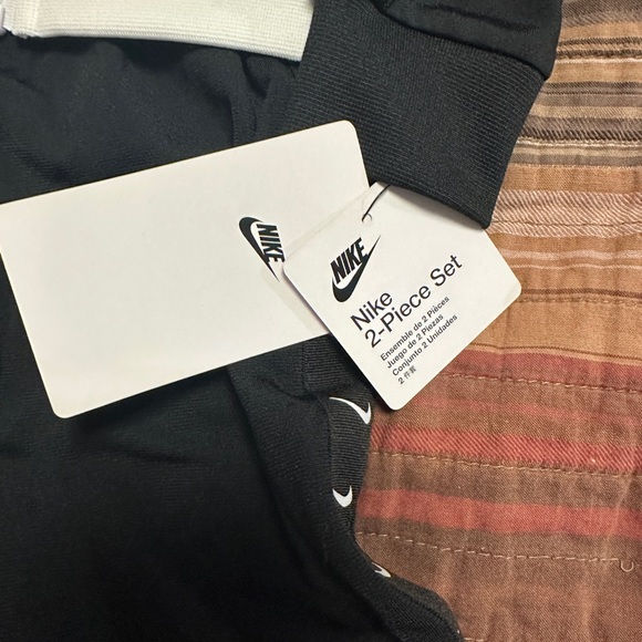 Nike Toddler Tracksuit - Picture 3 of 9